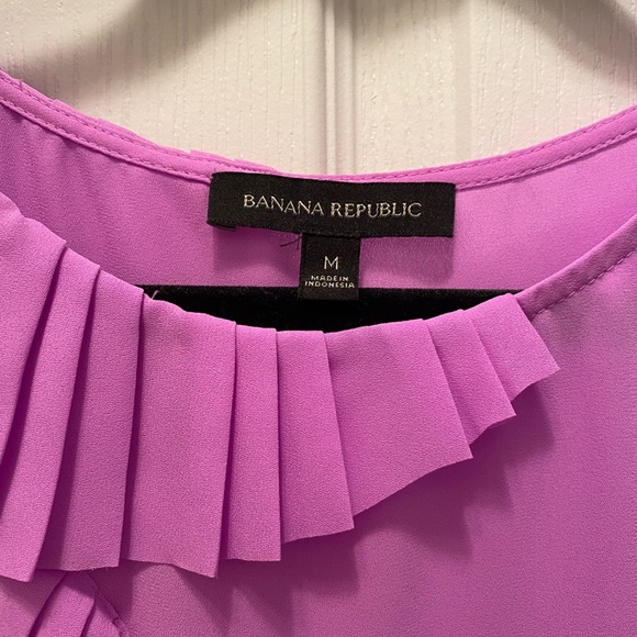 Banana Republic Pink Ruffle top - Picture 5 of 5
